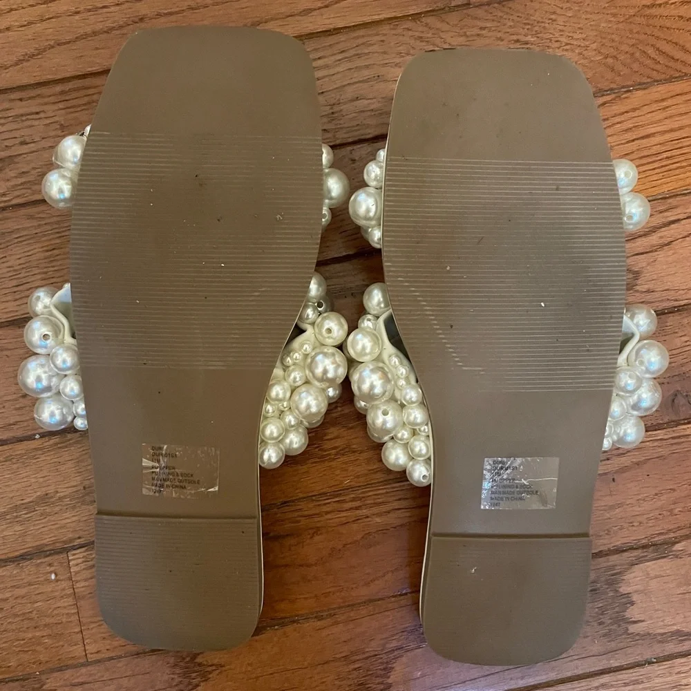 Steve Madden Duri Womens Embellished Imitation Pearl Slide Sandals - Picture 4 of 5